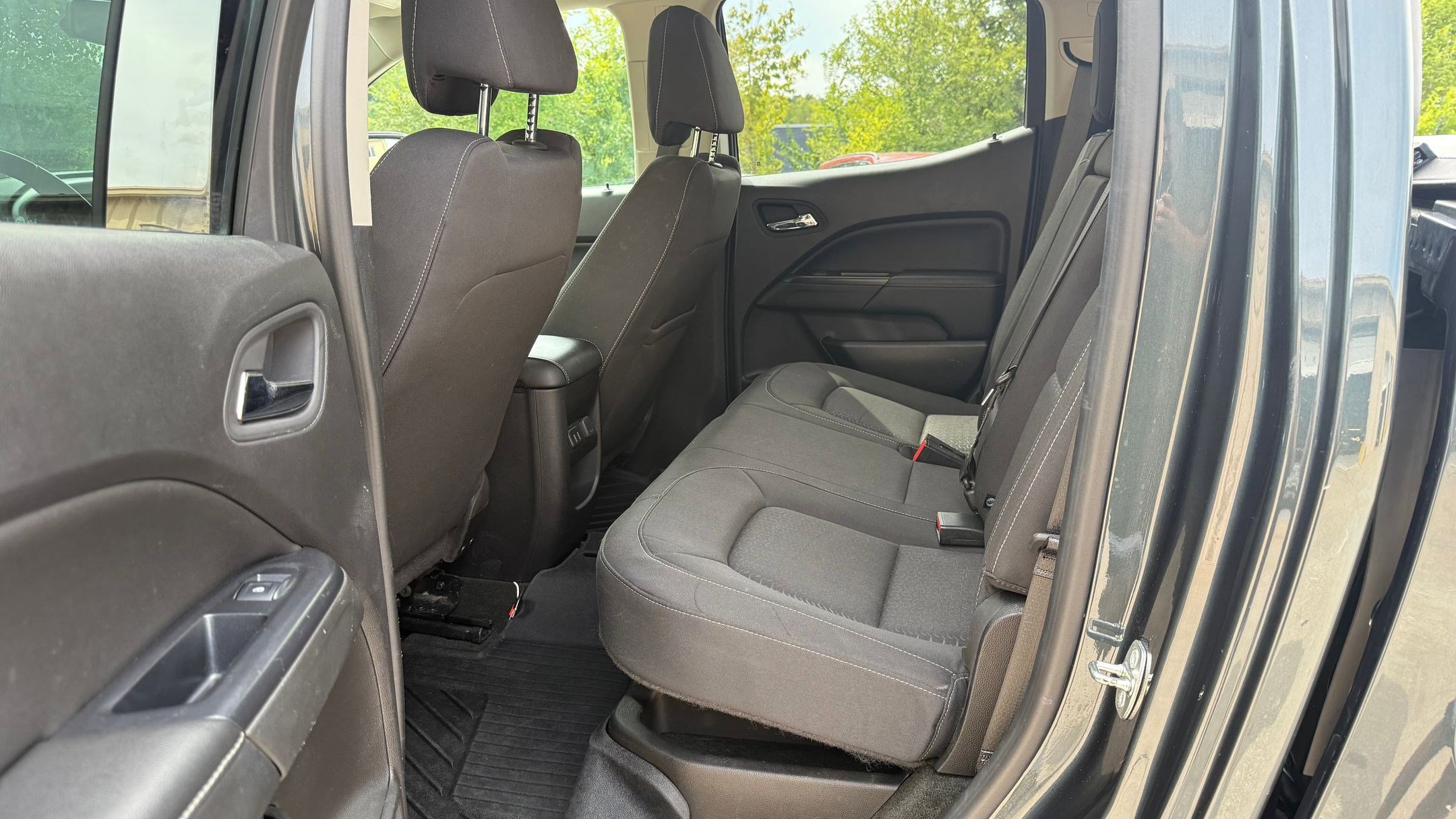 2017 Gmc Canyon SLE photo 19