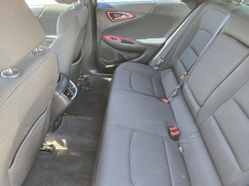 2018 Chevrolet Malibu 1LT photo 8