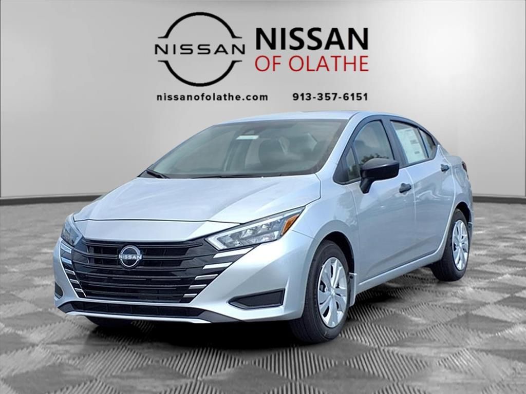 2025 Nissan Versa Sedan S's photo