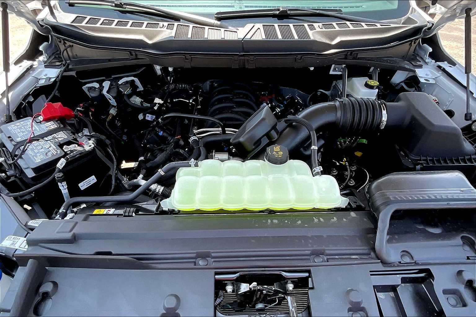 2025 Ford F-150 STX photo 16