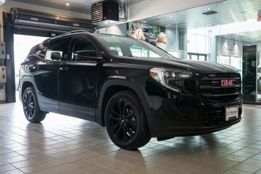 Used 2019 Black GMC SLE image 1