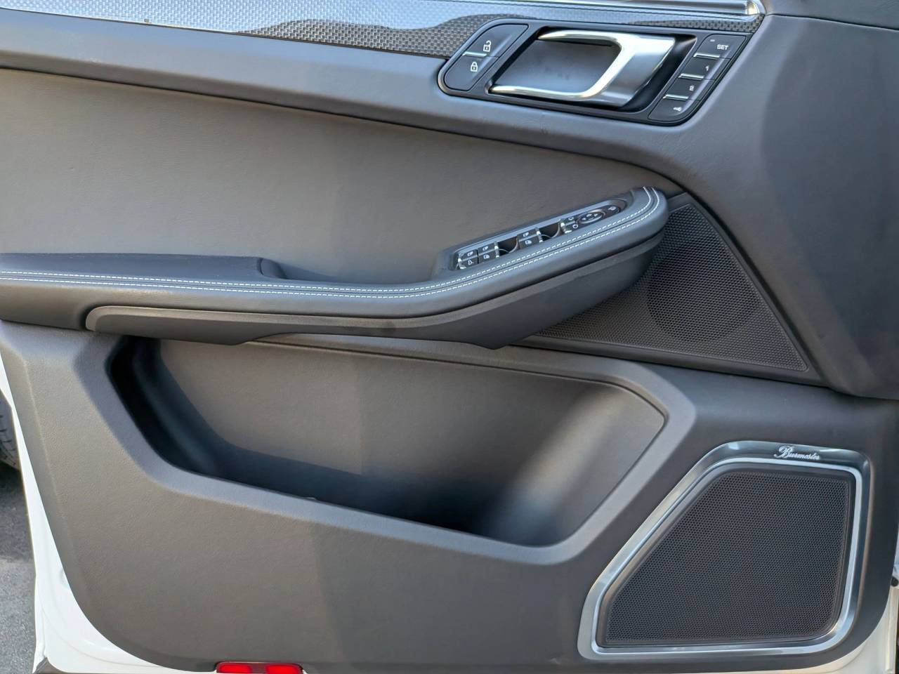 2025 Porsche Macan GTS photo 13