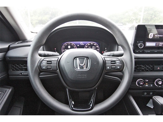 2025 Honda Accord LX photo 13