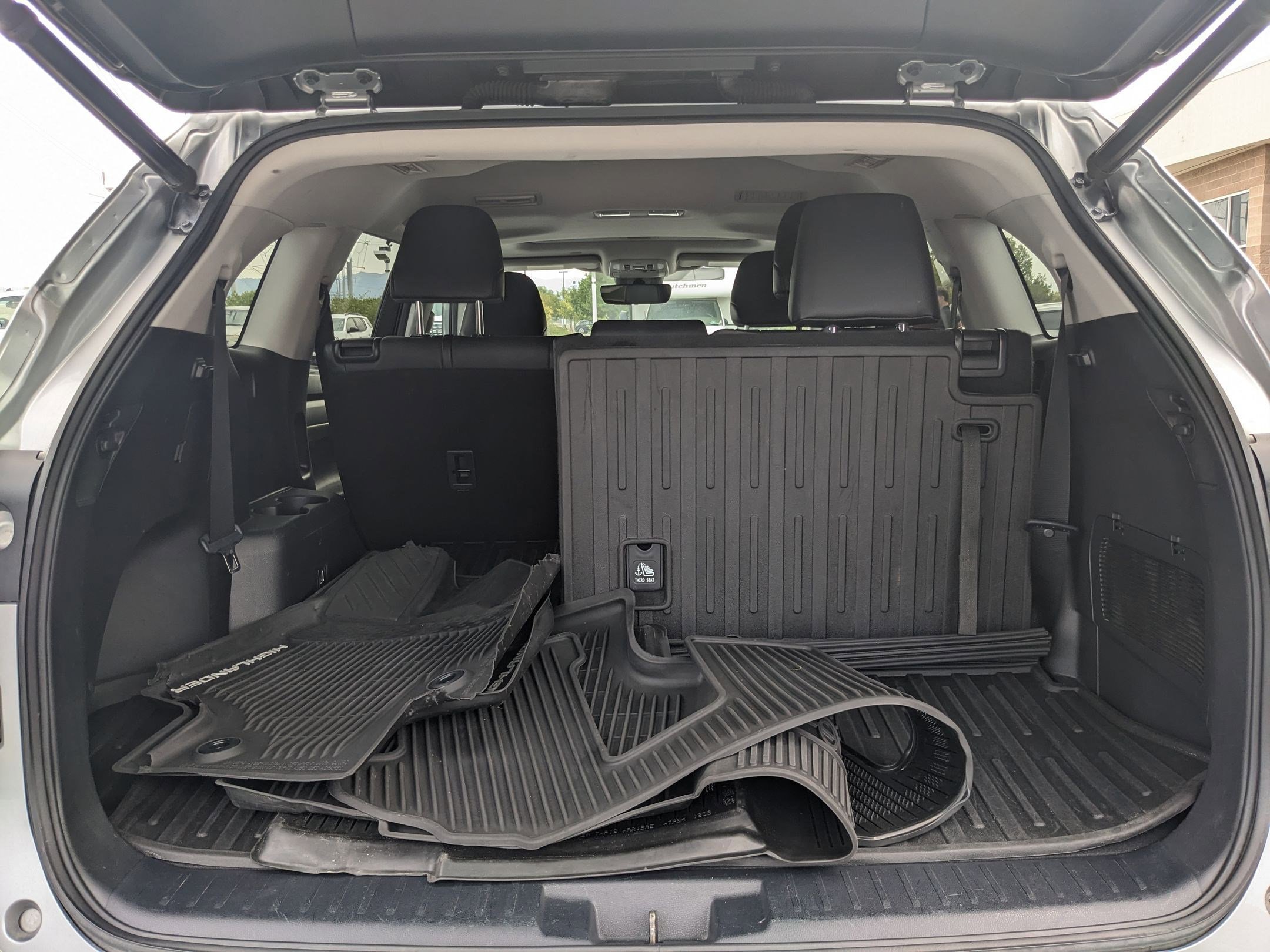 2020 Toyota Highlander XLE photo 17