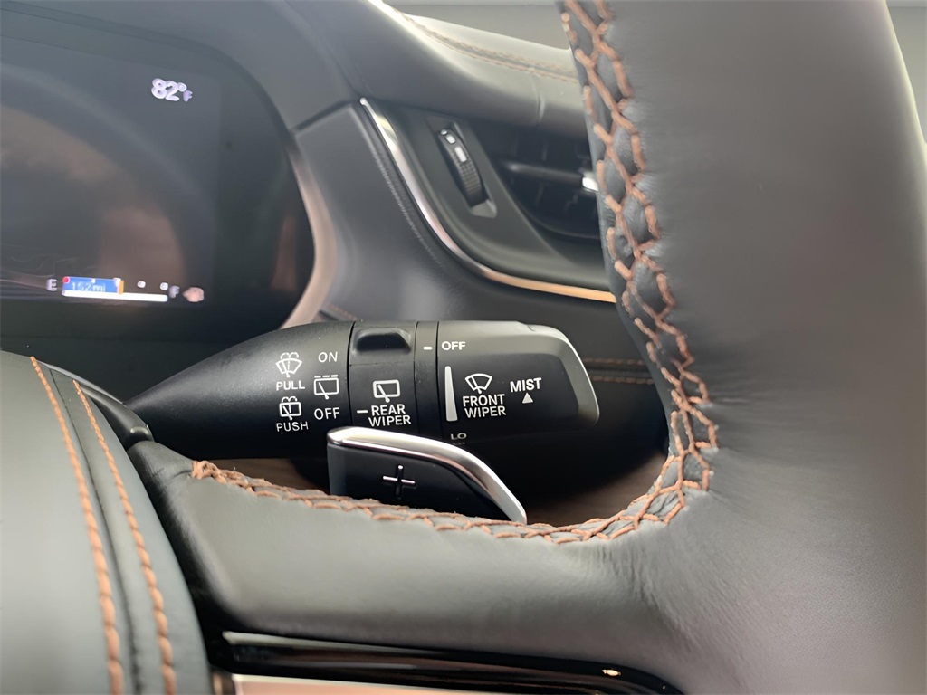 2025 Jeep Grand Cherokee L Summit photo 28