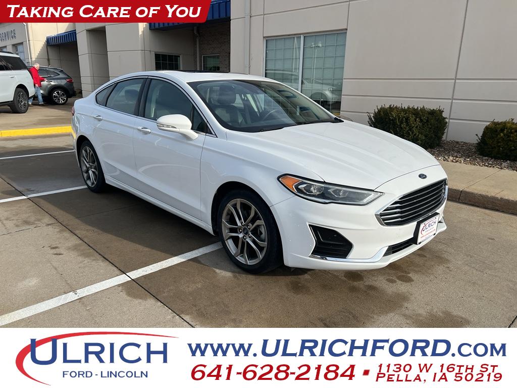 2019 Ford Fusion SEL's photo