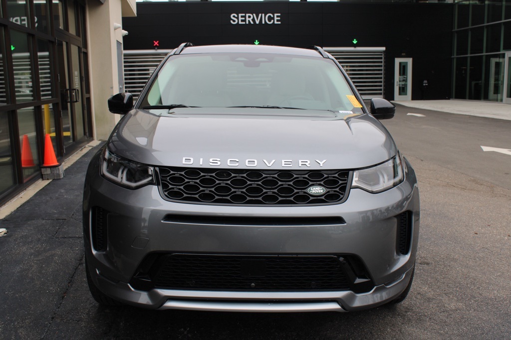 2025 Land Rover Discovery Sport S photo 2