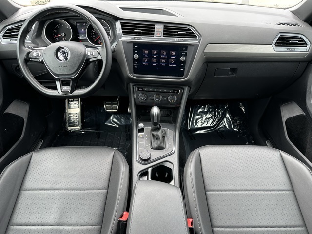 2020 Volkswagen Tiguan SE R-Line Black photo 4