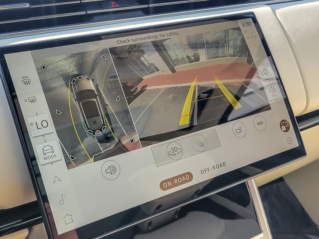 2025 Land Rover Range Rover Autobiography photo 15
