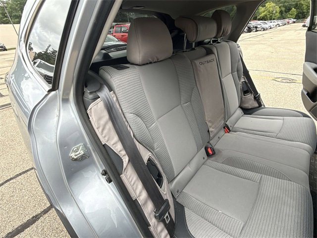 2020 Subaru Outback Premium photo 18