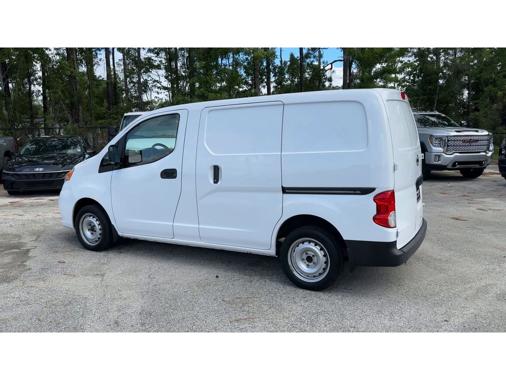 2020 Nissan NV200 S photo 2