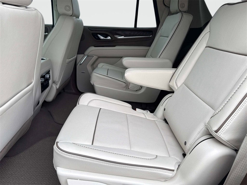 2024 Gmc Yukon Denali photo 13