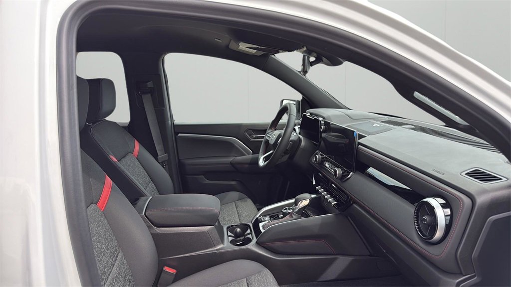 2026 Chevrolet Colorado Z71 photo 8