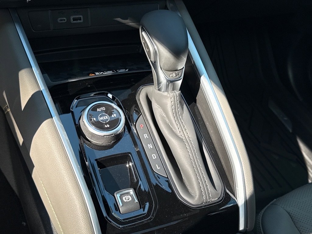 2026 Chevrolet Colorado ZR2 photo 6
