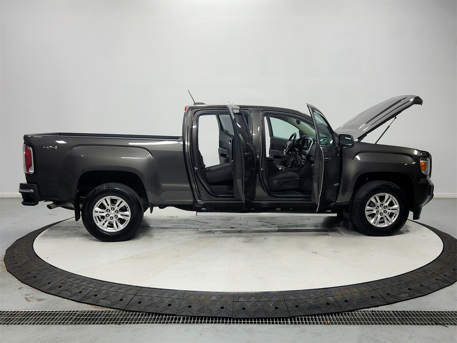 2019 Gmc Canyon SLE photo 16