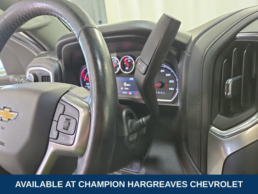 2022 Chevrolet Silverado 1500 LT photo 16