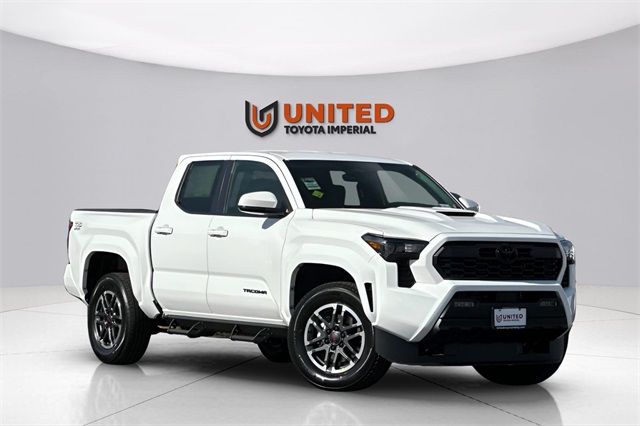 2026 Toyota Tacoma TRD Sport's photo