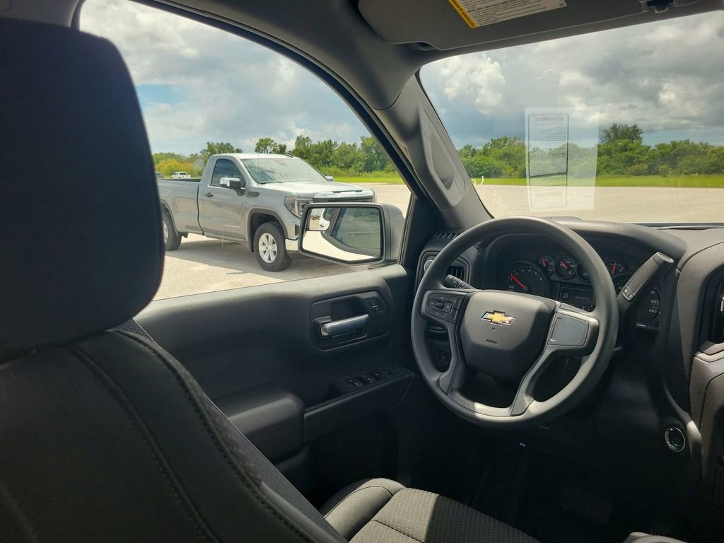 2025 Chevrolet Silverado 1500 photo 14