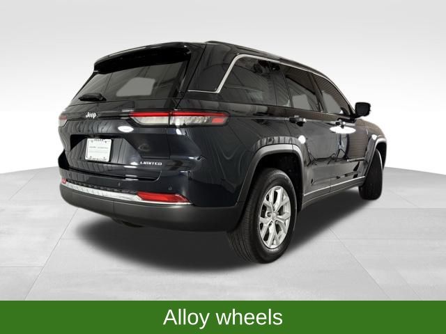 2023 Jeep Grand Cherokee Limited photo 7