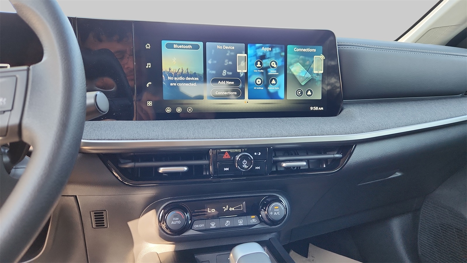 2026 Nissan Kicks SV photo 15