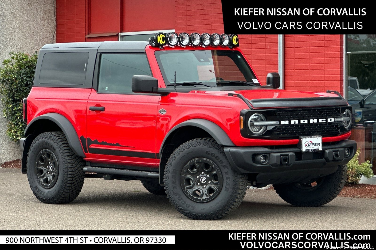 2023 Ford Bronco 2-Door Wildtrak's photo