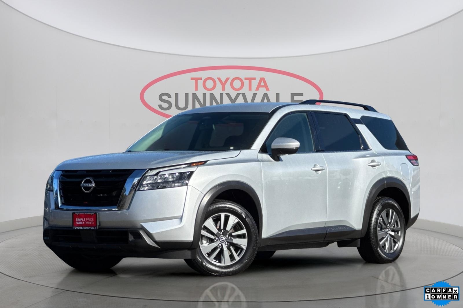 2024 Nissan Pathfinder SV's photo
