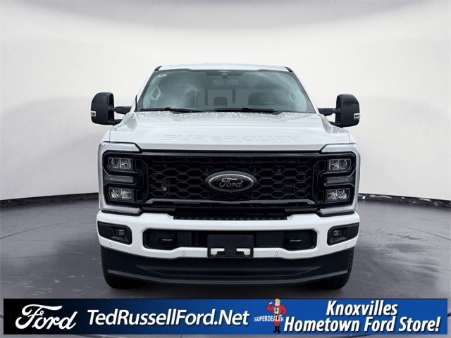 2025 Ford F-250 Lariat photo 2