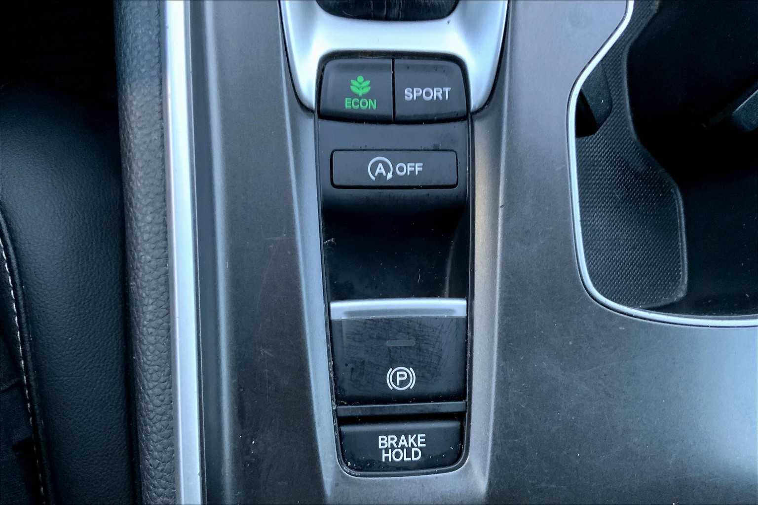 2022 Honda Accord Sport photo 32