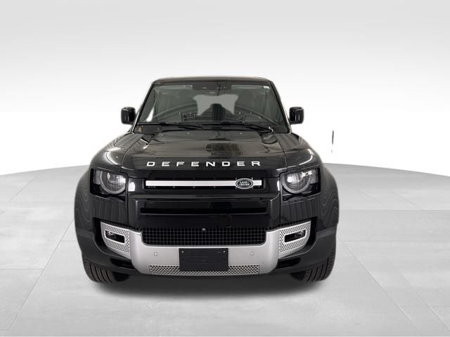 2023 Land Rover Defender 110 S photo 2