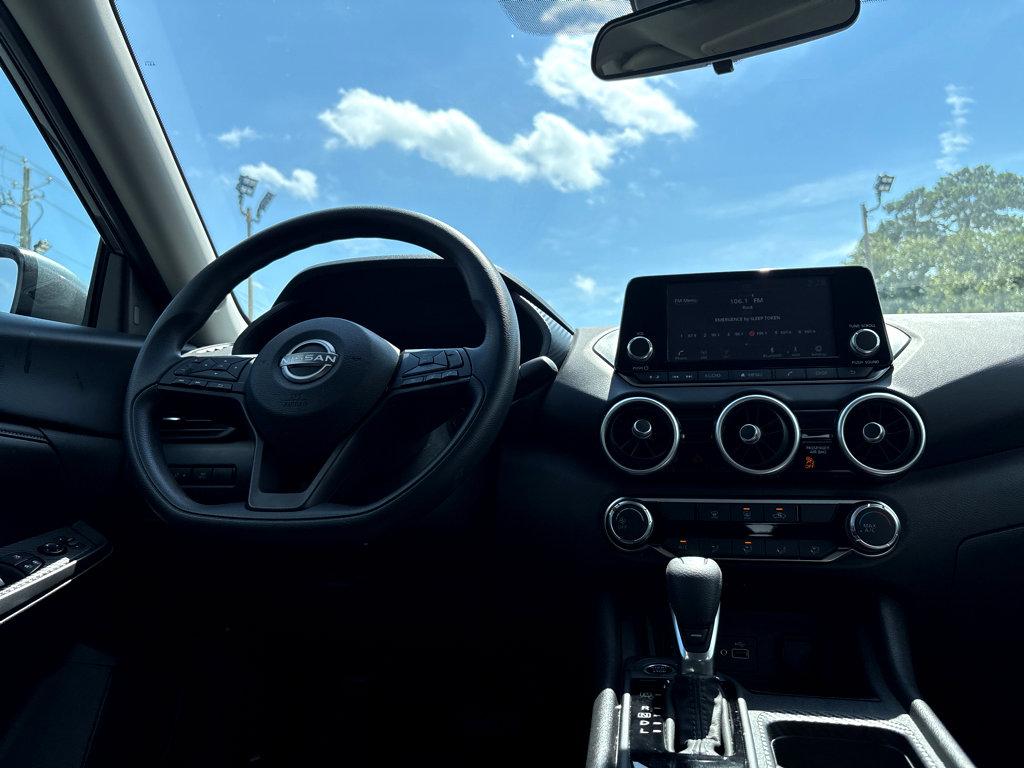 2025 Nissan Sentra S photo 4