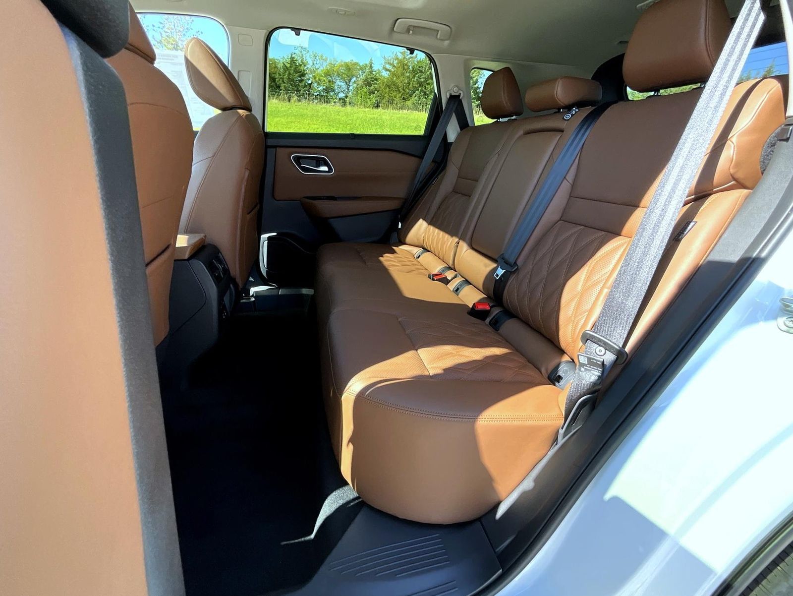 2026 Nissan Rogue Platinum photo 11