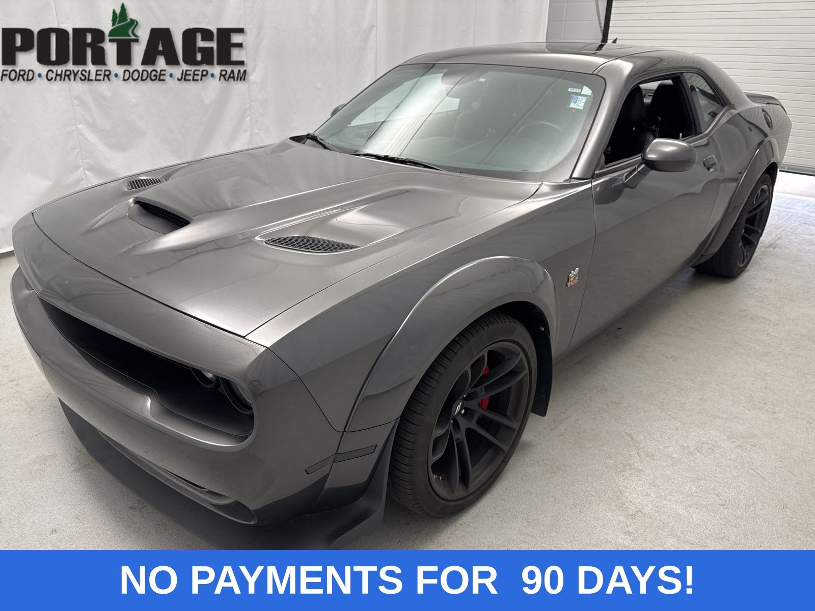 2022 Dodge Challenger R/T Scat Pack Widebody photo 5