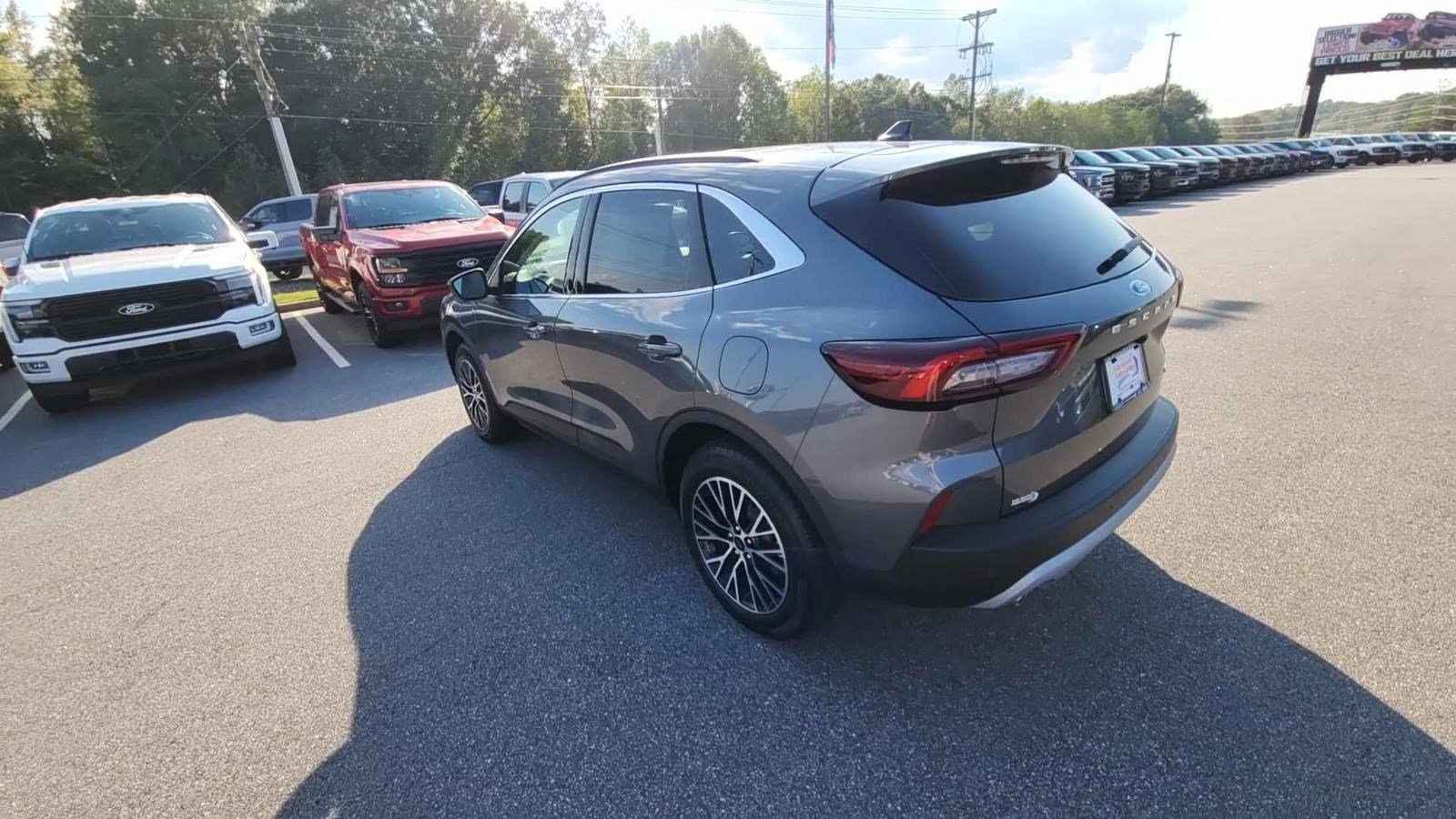 2025 Ford Escape Plug-In Hybrid Base photo 3