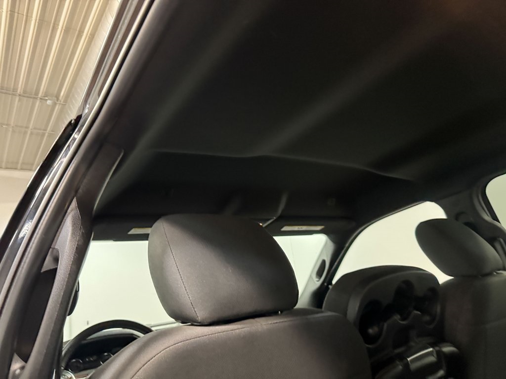 2022 Ram 1500 Classic Warlock photo 8