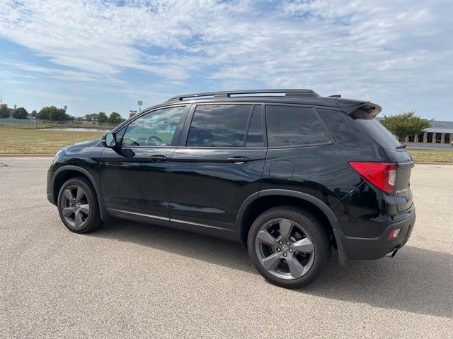 2019 Honda Passport Touring photo 2