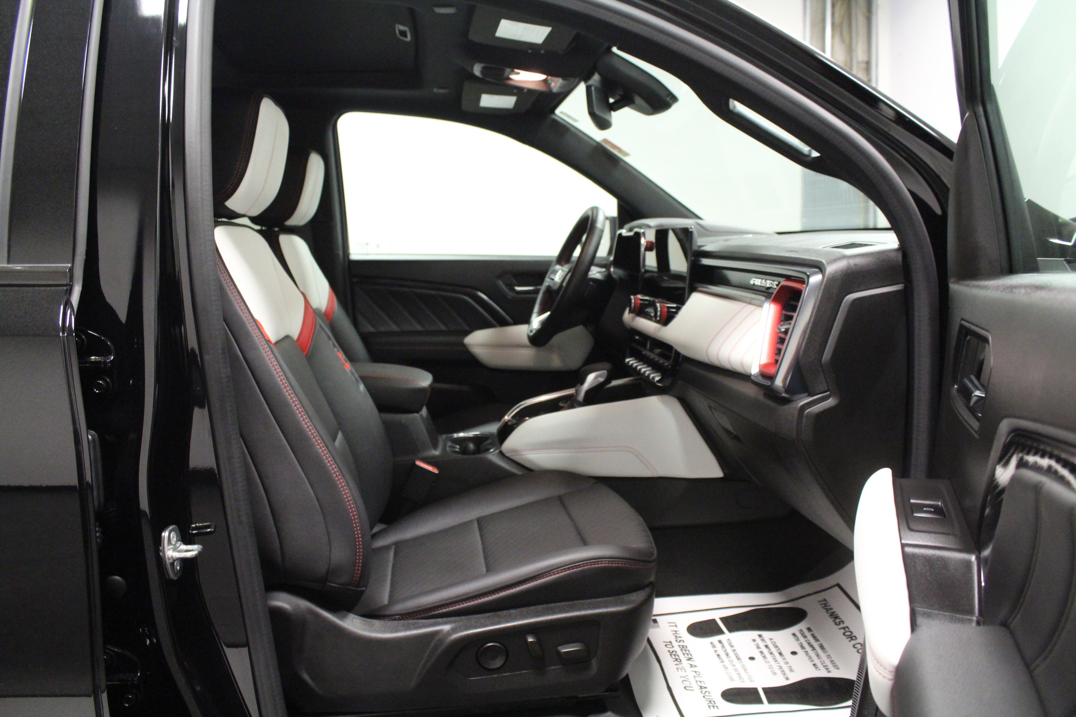 2024 Gmc Canyon AT4X photo 15