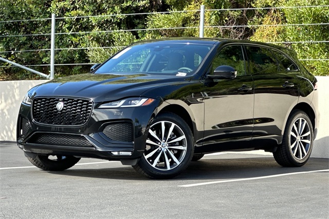 2026 Jaguar F-Pace R-Dynamic S's photo