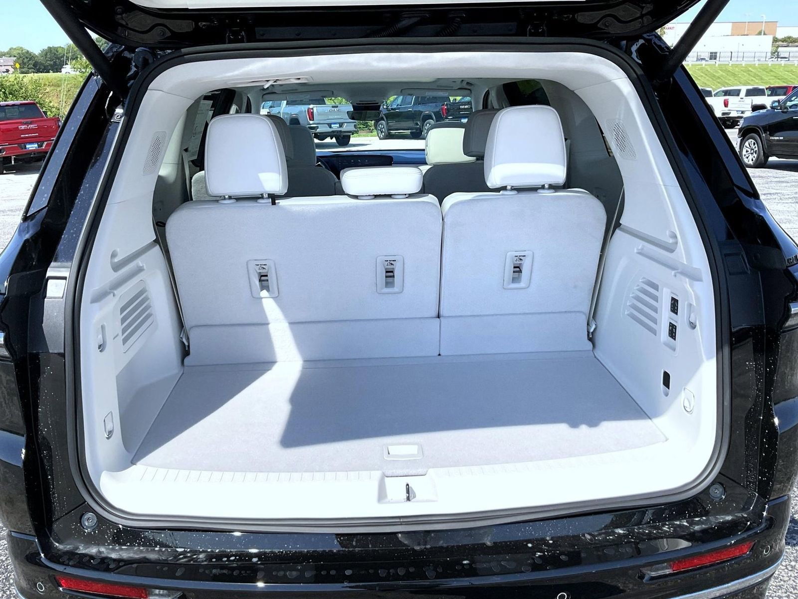 2026 Buick Enclave Avenir photo 19