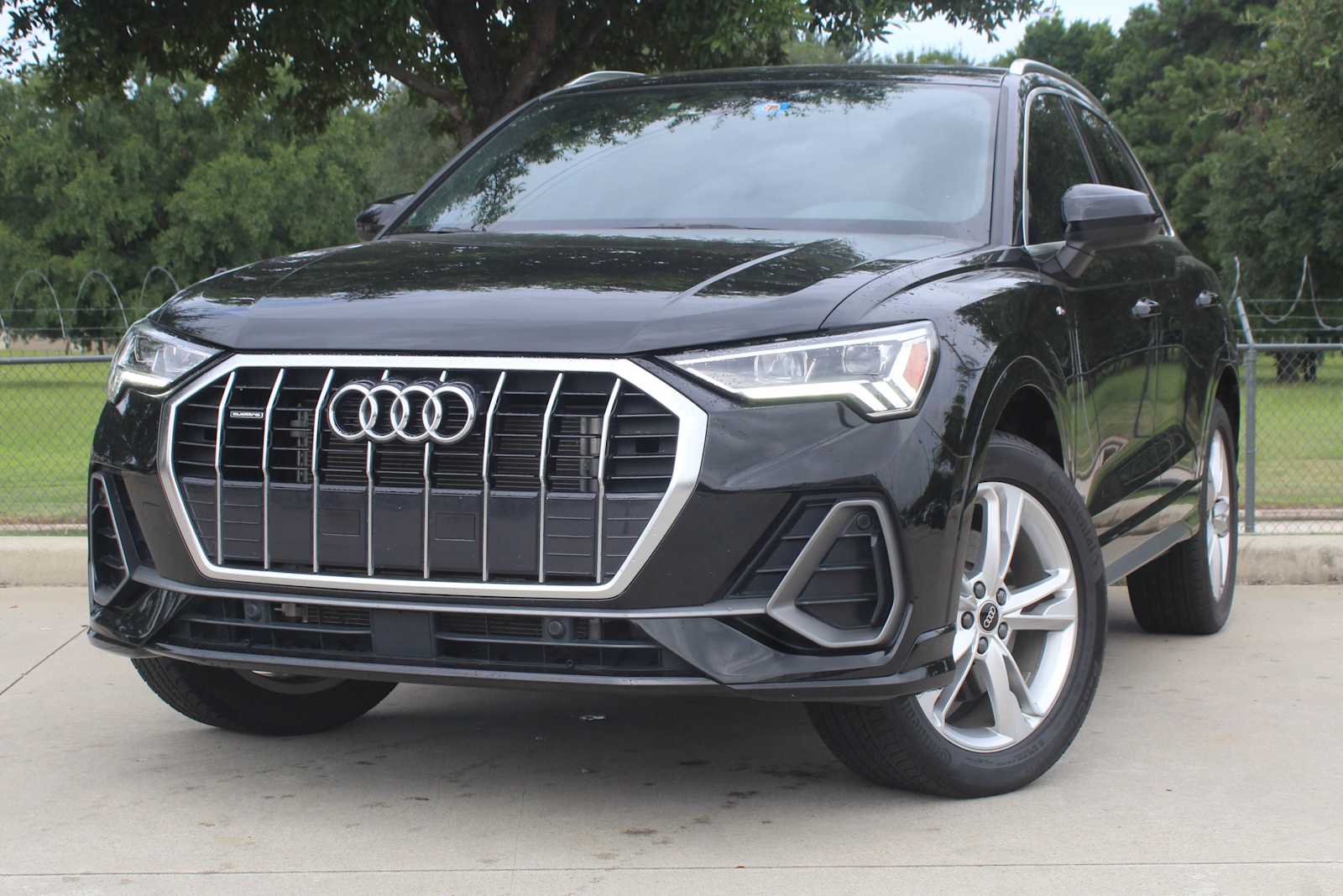 2024 Audi Q3 S line Premium
