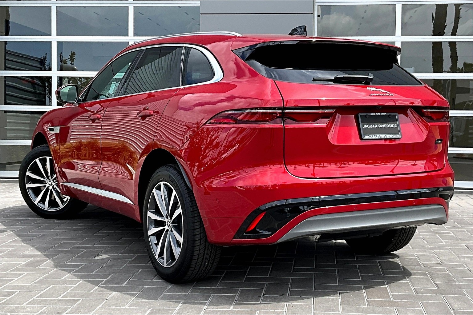2026 Jaguar F-PACE P250 R-Dynamic S photo 3