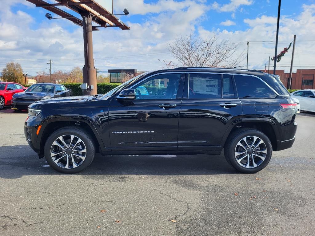 2024 Jeep Cherokee Overland 4xe photo 15