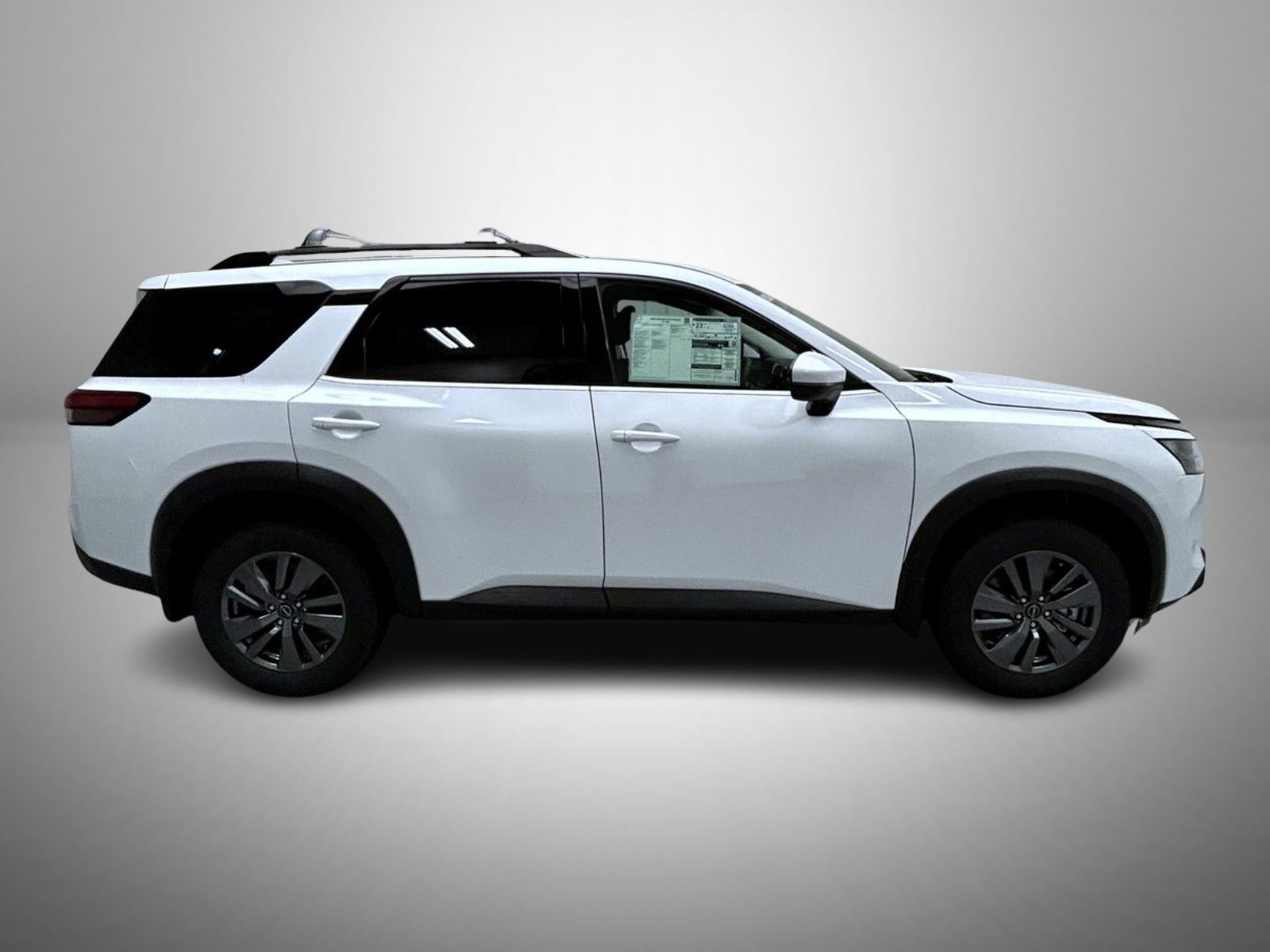 2025 Nissan Pathfinder SV photo 4