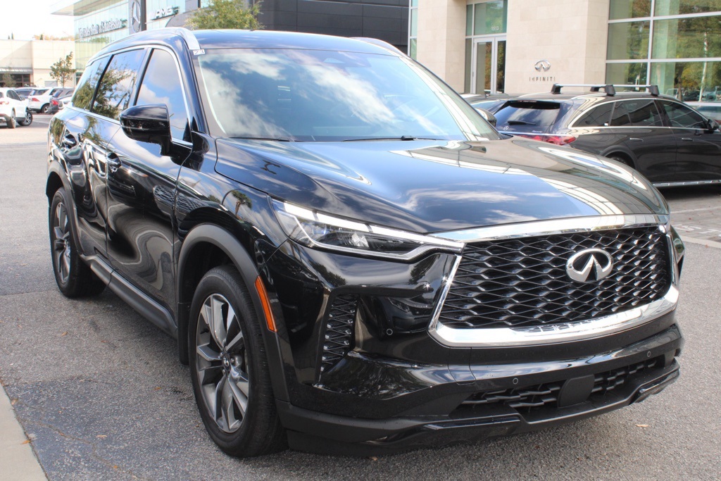 2025 Infiniti QX60 Luxe photo 3