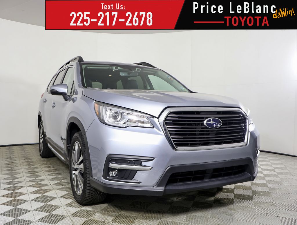 2022 Subaru Ascent Limited's photo