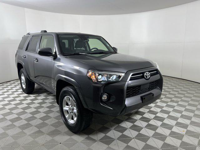 2023 Toyota 4Runner SR5's photo