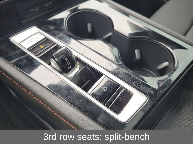 2024 Volkswagen Atlas Peak Edition SE Technology photo 6