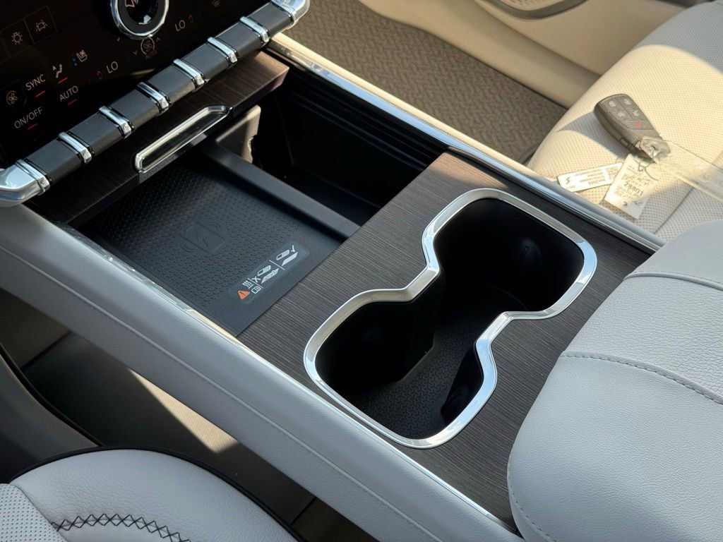 2025 Gmc Acadia Denali photo 27