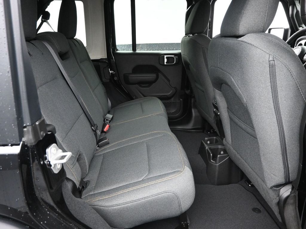 2025 Jeep Wrangler Sport S photo 6