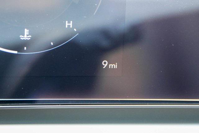 New 2025 Gray Hyundai SEL Convenience FWD image 24