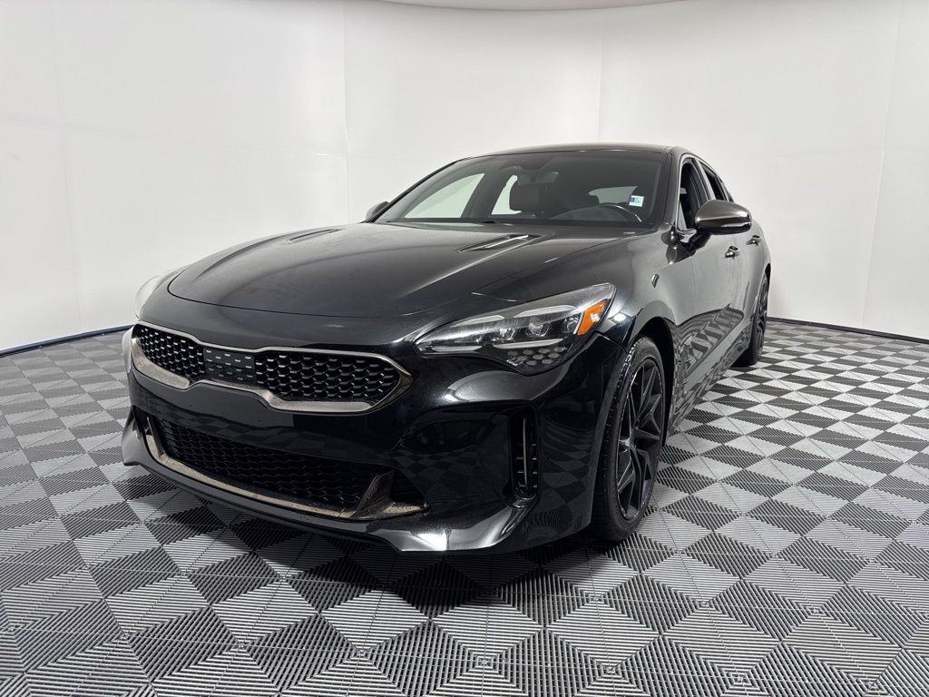 2022 Kia Stinger GT-Line's photo